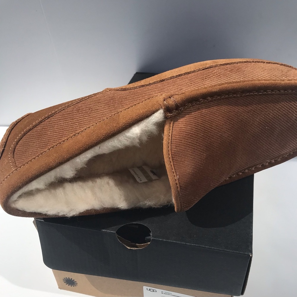 UGG Ascot Corduroy II - Picture 5 of 8